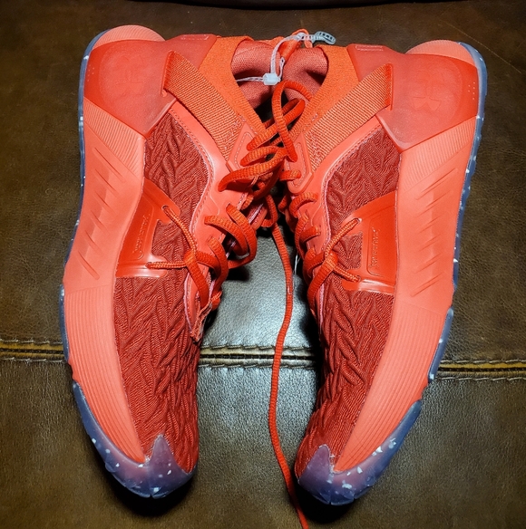 New Under Armour Project Rock 6 Holiday Triple All Red size 7.5 - Picture 5 of 7